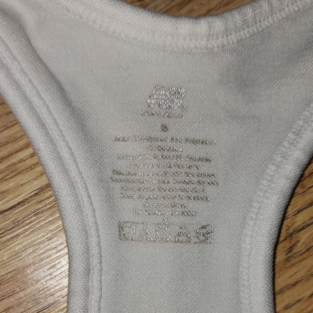 New Balance White Sports Bra SIZE Small - Picture 2 of 3